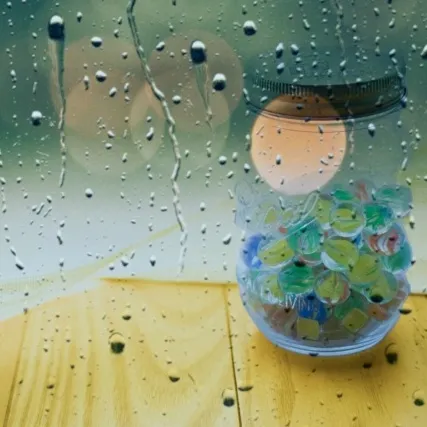 雨音と笑い声に包まれて