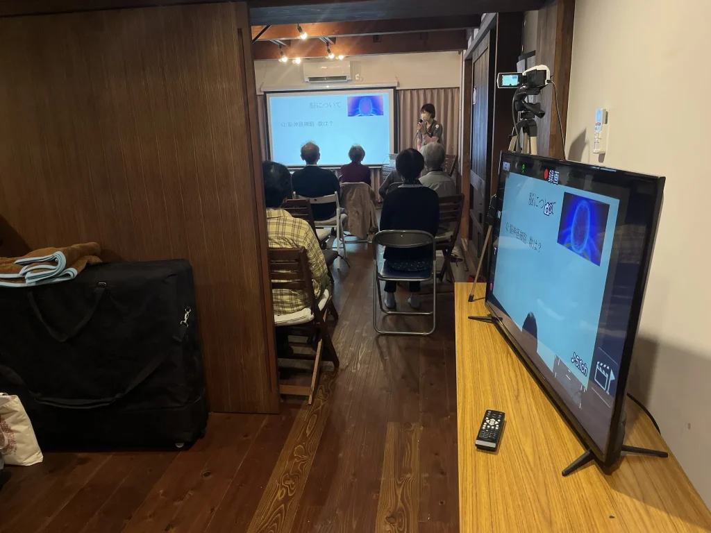 腰痛予防と認知症予防運動