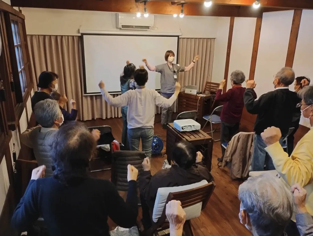 腰痛予防と認知症予防運動