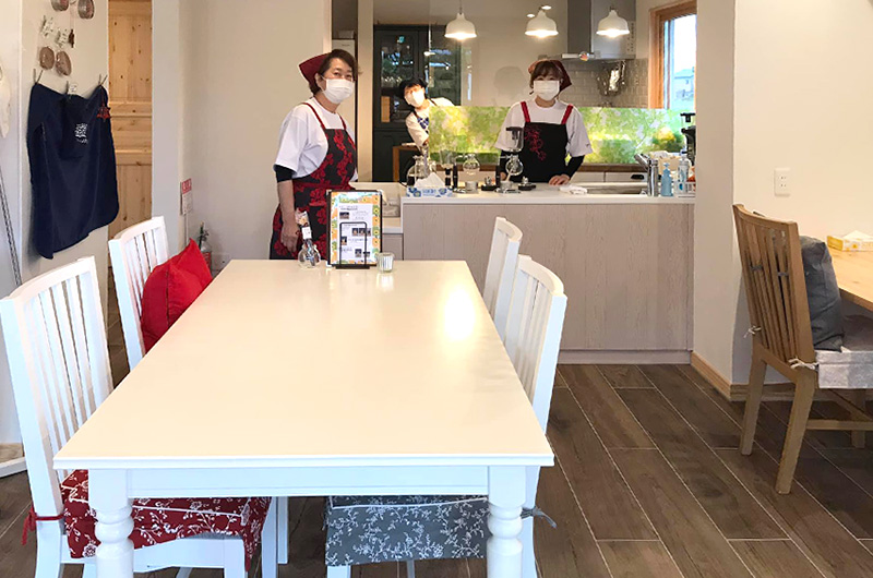 キッチンテーブル