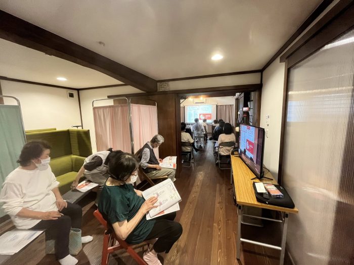 ほっとなみカフェ