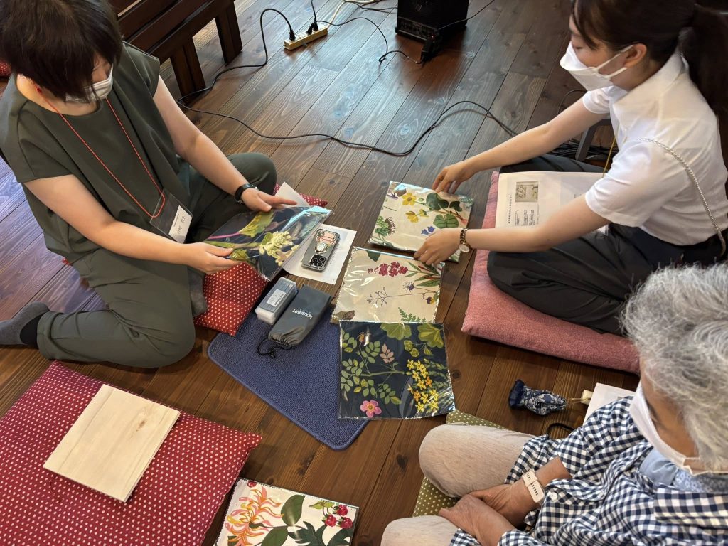 ファブリックパネル　ワークショップ