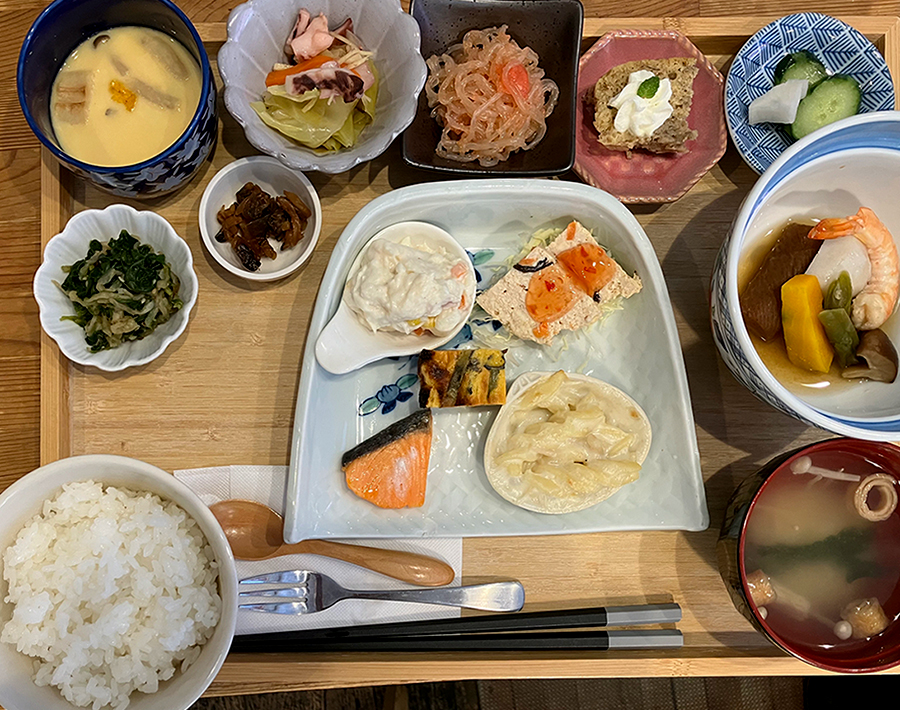 凍える朝に届いた、心温まる火を灯すような時間